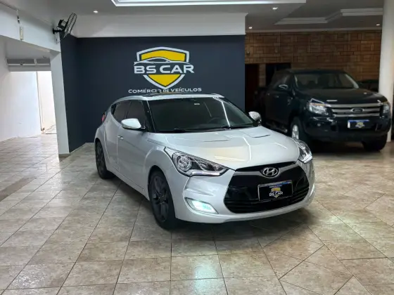 HYUNDAI VELOSTER 1.6 16V GASOLINA 3P AUTOMÁTICO HYUNDAI VELOSTER 1.6 16V GASOLINA 3P AUTOMÁTICO