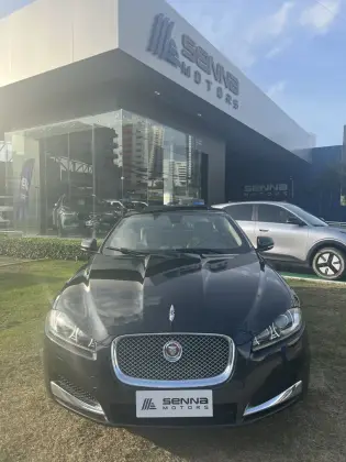 JAGUAR XF 2.0 PREMIUM LUXURY TURBOCHARGED GASOLINA 4P AUTOMÁTICO