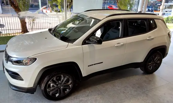 JEEP COMPASS 1.3 T270 TURBO FLEX LONGITUDE AT6