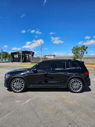 MERCEDES-BENZ-GLB 35 AMG-2022