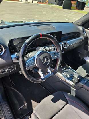 MERCEDES-BENZ-GLB 35 AMG-2022