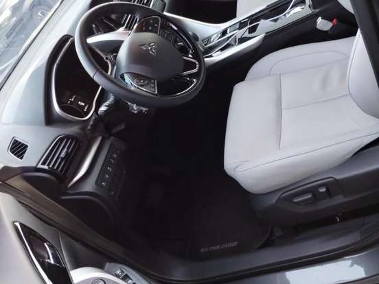 MITSUBISHI-ECLIPSE CROSS-1.5 MIVEC TURBO GASOLINA HPE-S S-AWC CVT MITSUBISHI-ECLIPSE CROSS-2025