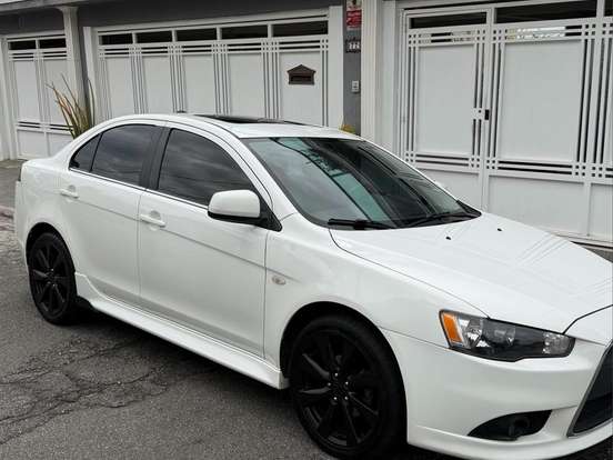 MITSUBISHI-LANCER-2.0 GT 16V GASOLINA 4P AUTOMÁTICO MITSUBISHI-LANCER-2014