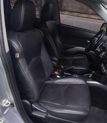 MITSUBISHI-OUTLANDER-2008
