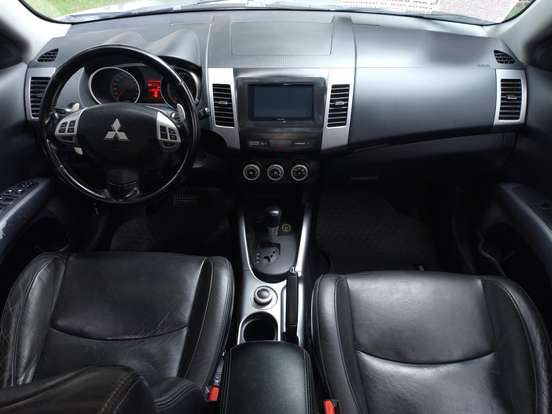 MITSUBISHI-OUTLANDER-3.0 4X4 V6 24V GASOLINA 4P AUTOMÁTICO MITSUBISHI-OUTLANDER-2008