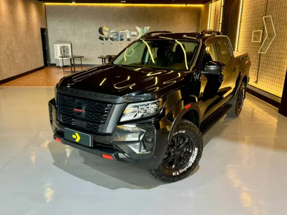 NISSAN FRONTIER 2.3 16V TURBO DIESEL PRO4X CD 4X4 AUTOMÁTICO