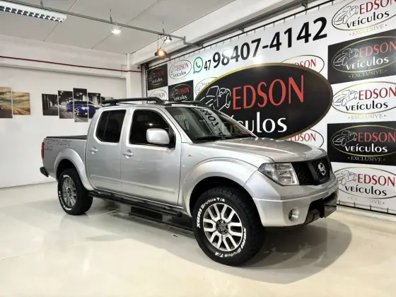 NISSAN FRONTIER 2.5 XE 4X4 CD TURBO ELETRONIC DIESEL 4P MANUAL