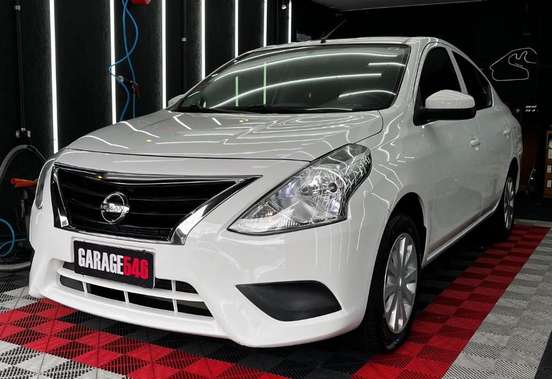 NISSAN-VERSA-2019