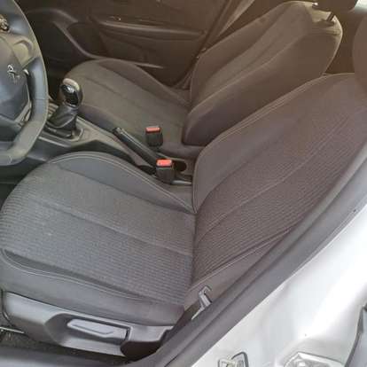 PEUGEOT-208-2023