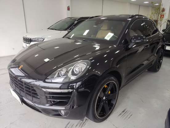 PORSCHE-MACAN-2017