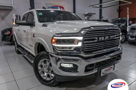 RAM 3500 6.7 I6 TURBO DIESEL LARAMIE CD 4X4 AUTOMÁTICO