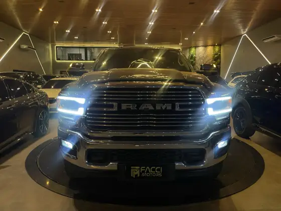 RAM 3500 6.7 I6 TURBO DIESEL LARAMIE NIGHT EDITION CD 4X4  AUTOMÁTICO