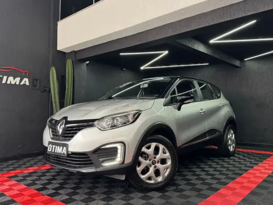 RENAULT CAPTUR 1.6 16V SCE FLEX LIFE X-TRONIC RENAULT CAPTUR 1.6 16V SCE FLEX LIFE X-TRONIC