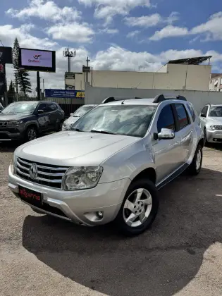 RENAULT DUSTER 2.0 DYNAMIQUE 4X2 16V FLEX 4P AUTOMÁTICO