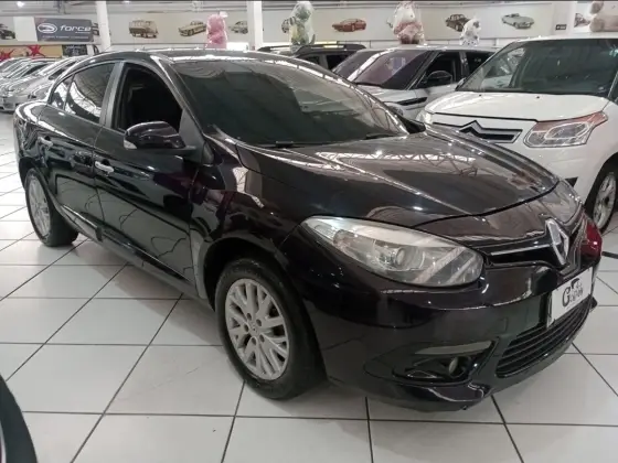 RENAULT FLUENCE 2.0 DYNAMIQUE PLUS 16V FLEX 4P AUTOMÁTICO