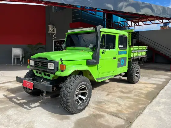 TOYOTA BANDEIRANTE 3.7 BJ55LP-BL 4X4 CS DIESEL 2P MANUAL