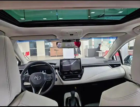 TOYOTA-COROLLA-2025