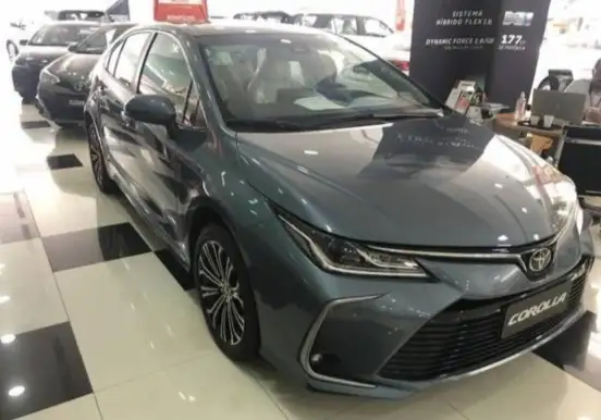 TOYOTA-COROLLA-2025