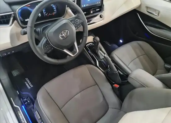 TOYOTA-COROLLA-2025