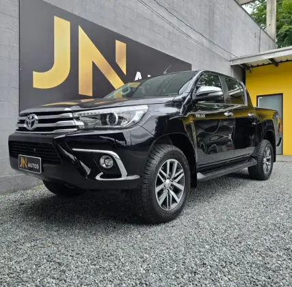 TOYOTA HILUX 2.8 SRX 4X4 CD 16V DIESEL 4P AUTOMÁTICO