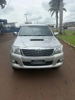 TOYOTA HILUX 3.0 SR 4X4 CD 16V TURBO INTERCOOLER DIESEL 4P AUTOMÁTICO