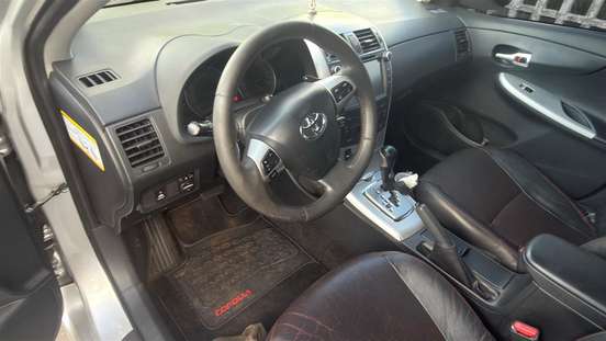 TOYOTA-COROLLA-2012