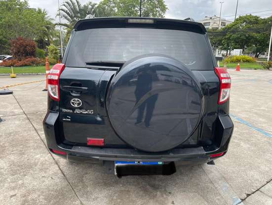TOYOTA-RAV4-2011