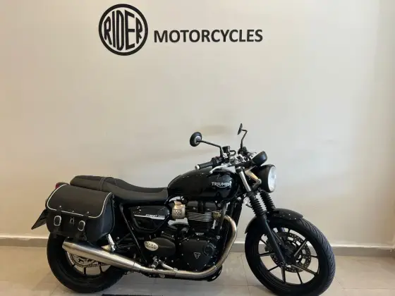 TRIUMPH STREET TWIN 