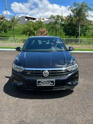 VOLKSWAGEN JETTA 1.4 250 TSI TOTAL FLEX R-LINE TIPTRONIC