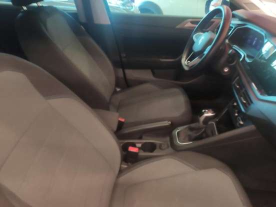 VOLKSWAGEN-POLO-2024