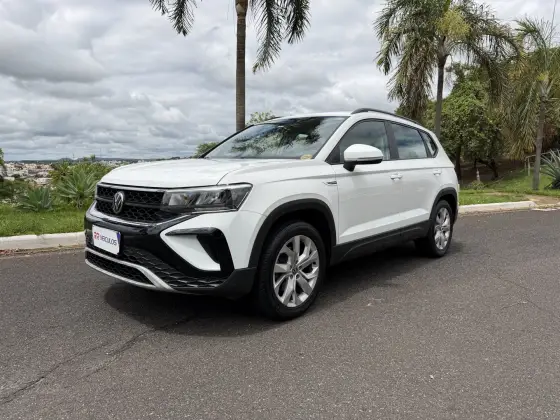 VOLKSWAGEN TAOS 1.4 250 TSI TOTAL FLEX COMFORTLINE AUTOMÁTICO