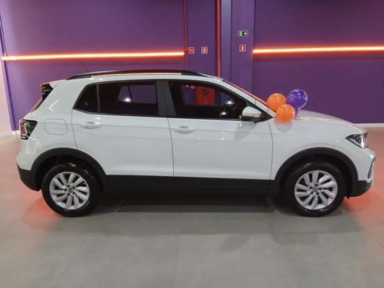 VOLKSWAGEN-T-CROSS-2024