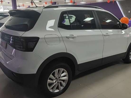 VOLKSWAGEN-T-CROSS-1.0 200 TSI TOTAL FLEX AUTOMÁTICO VOLKSWAGEN-T-CROSS-2024