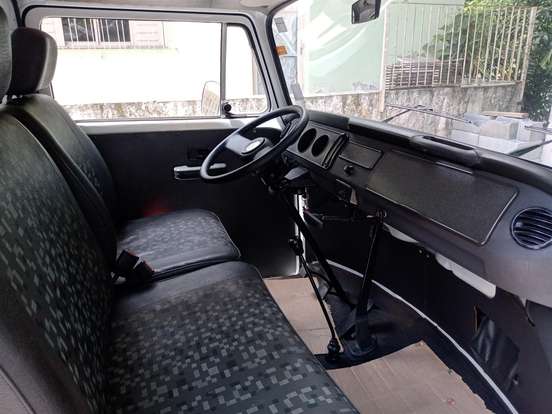 VOLKSWAGEN-KOMBI-1995