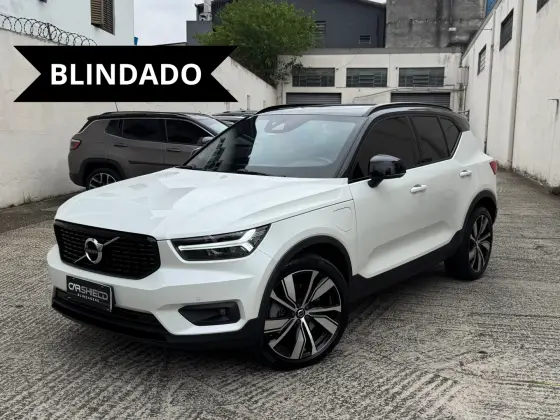 VOLVO XC40 1.5 T5 RECHARGE R-DESIGN GEARTRONIC