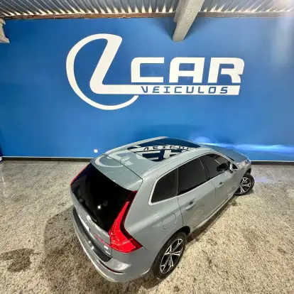 VOLVO-XC60-2021
