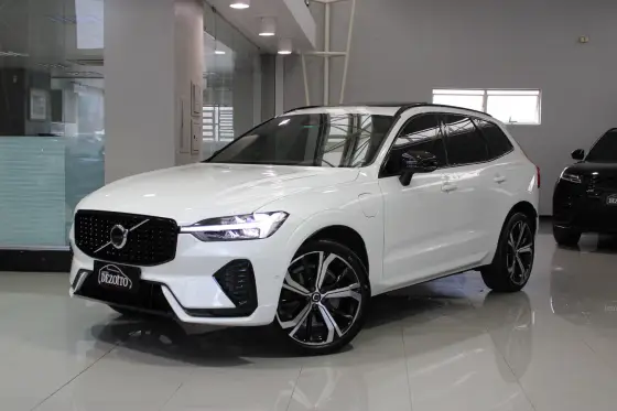 VOLVO XC60 2.0 T8 RECHARGE ULTIMATE DARK AWD GEARTRONIC