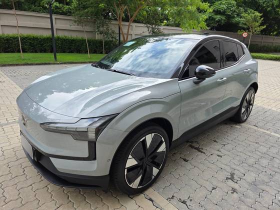 VOLVO EX30 69 KW ELÉTRICO ULTRA