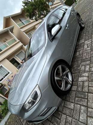 VOLVO-V60-2015