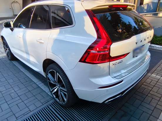 VOLVO-XC60-2.0 T5 GASOLINA R-DESIGN AWD GEARTRONIC VOLVO-XC60-2017