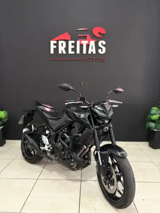 YAMAHA MT-03 ABS YAMAHA MT-03 ABS