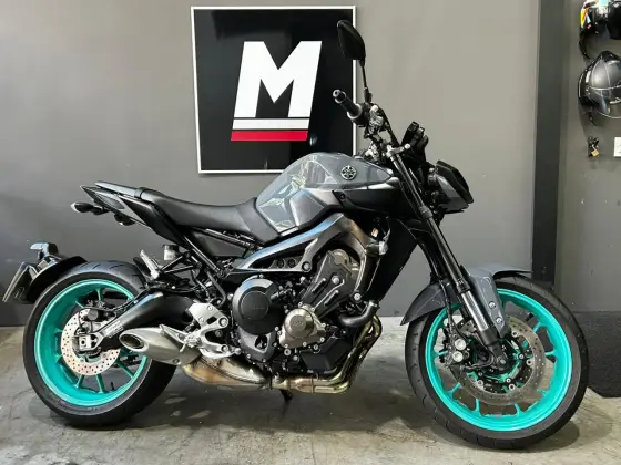 YAMAHA MT-09 YAMAHA MT-09