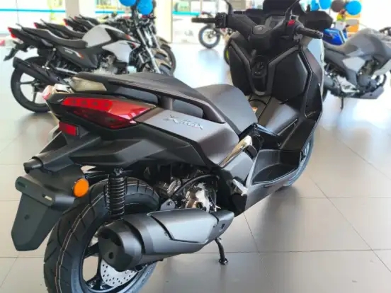 YAMAHA-XMAX 300 CONNECTED ABS YAMAHA-XMAX 300 CONNECTED ABS-2026
