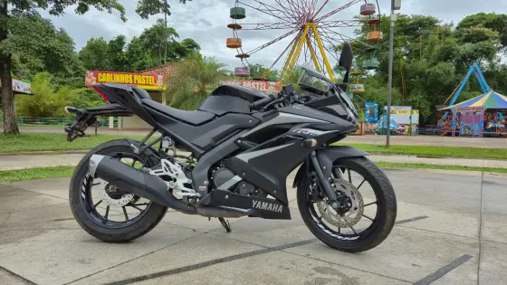 YAMAHA YZF R15 