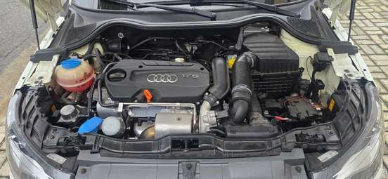 AUDI-A1-2012