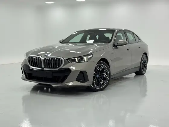 BMW 530e 2.0 TWINPOWER PHEV M SPORT AUTOMÁTICO BMW 530e 2.0 TWINPOWER PHEV M SPORT AUTOMÁTICO