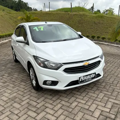 CHEVROLET ONIX 1.4 MPFI LT 8V FLEX 4P MANUAL CHEVROLET ONIX 1.4 MPFI LT 8V FLEX 4P MANUAL