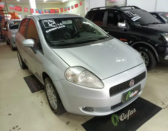 FIAT PUNTO 1.4 ATTRACTIVE 8V FLEX 4P MANUAL FIAT PUNTO 1.4 ATTRACTIVE 8V FLEX 4P MANUAL