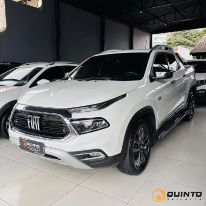 FIAT TORO 2.0 16V TURBO DIESEL RANCH 4WD AT9 FIAT TORO 2.0 16V TURBO DIESEL RANCH 4WD AT9