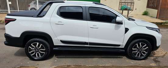 FIAT-STRADA-2024
